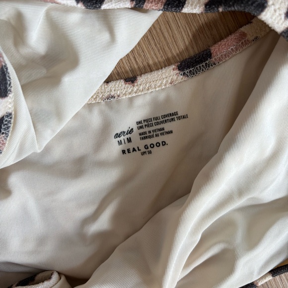 One Piece Leopard Swimsuit - Picture 2 of 6